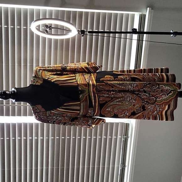 Natural color, bohemian style paisley print dress. - Picture 1 of 3
